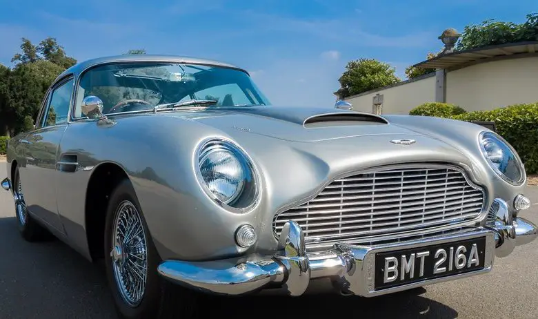 Aston Martin DB5 License Plate in Goldfinger and Thunderball?
