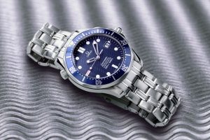 OMEGA Seamaster Professional 300M (Tomorrow Never Dies, 1997 The World is Not Enough – 1999,Die Another Day – 2002 )