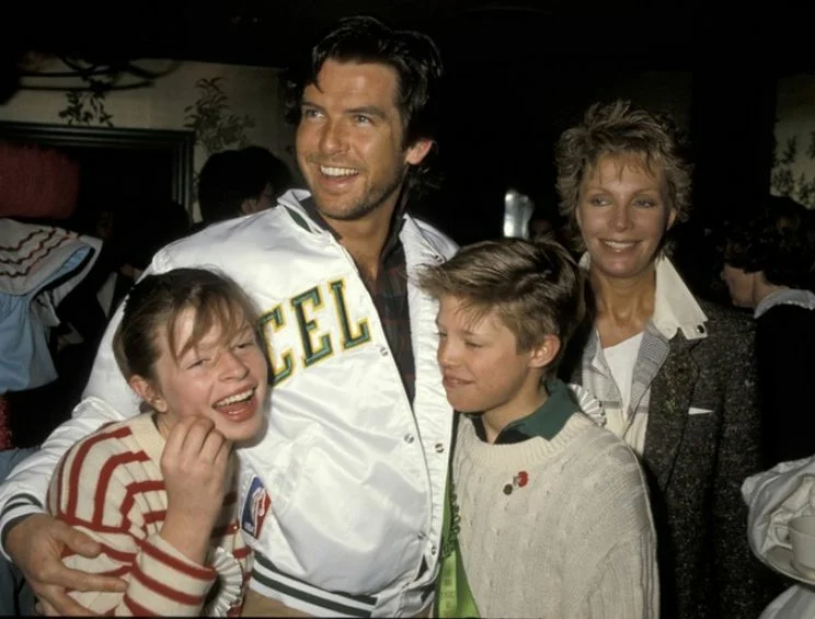 Cassandra Harris with Pierce Brosnan Familly Picture