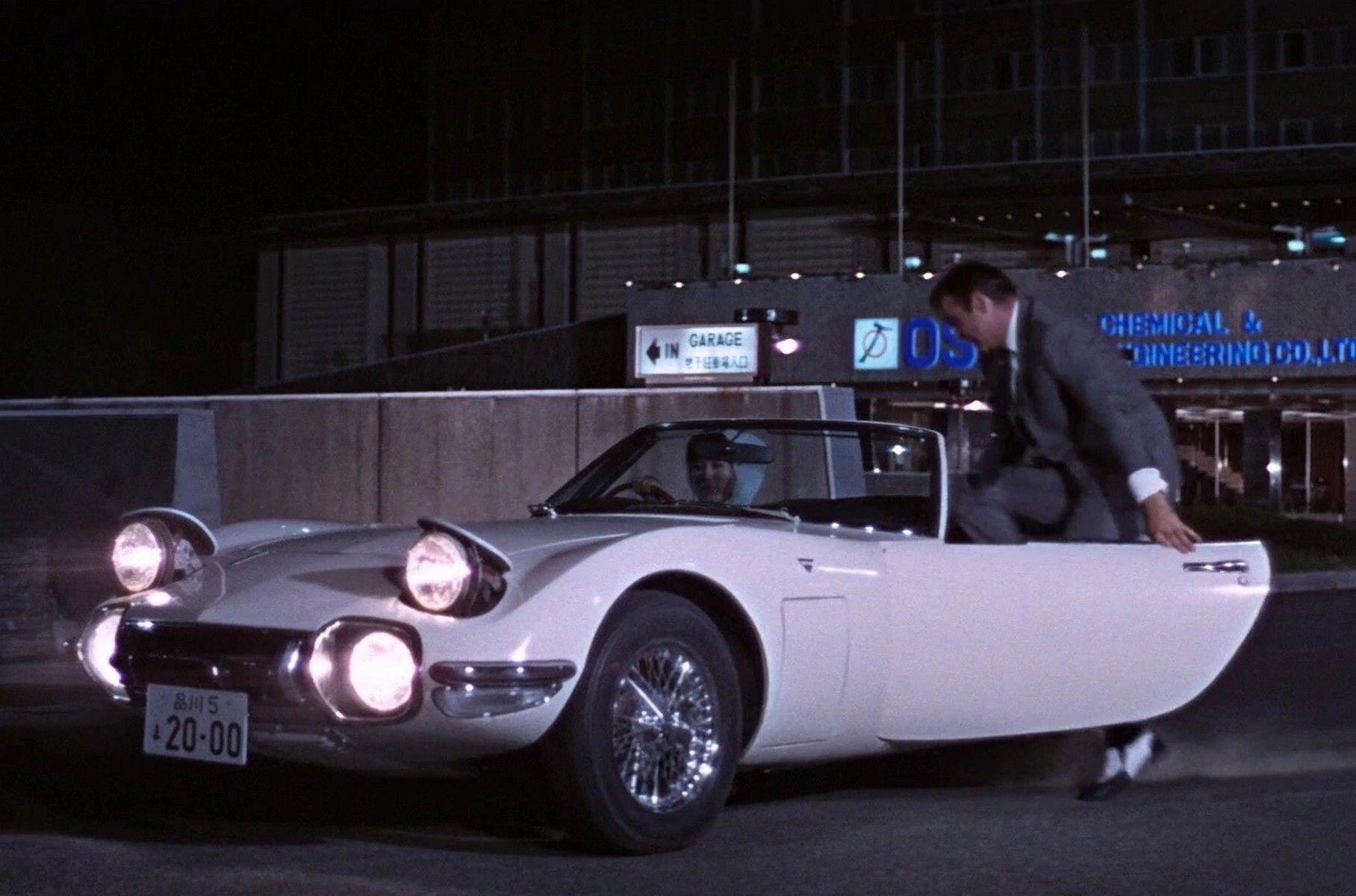 What car did James Bond drive in You Only Live Twice?