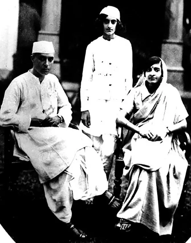 Jawaharlal and Kamala Nehru with their daughter Indira at Anand Bhavan, Allahabad, 1931.