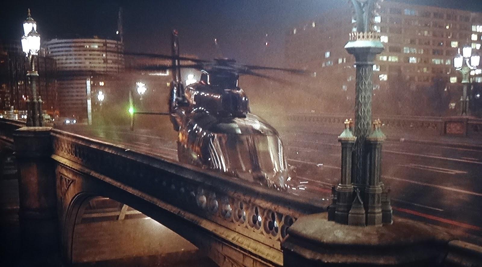 Helicopter crash in "Spectre"