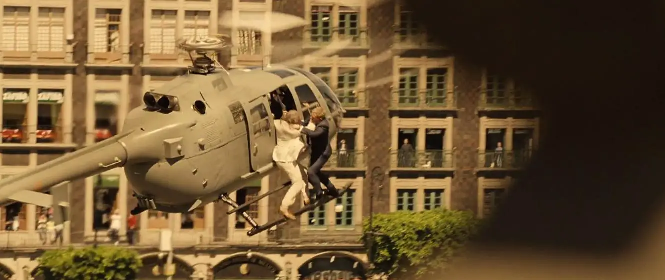 The Helicopter Chase in Mexico City in "Spectre"