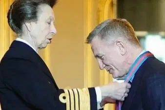Daniel Craig receives the same royal honor as James Bond