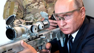 James Bond Putin Eliminates His Villains !