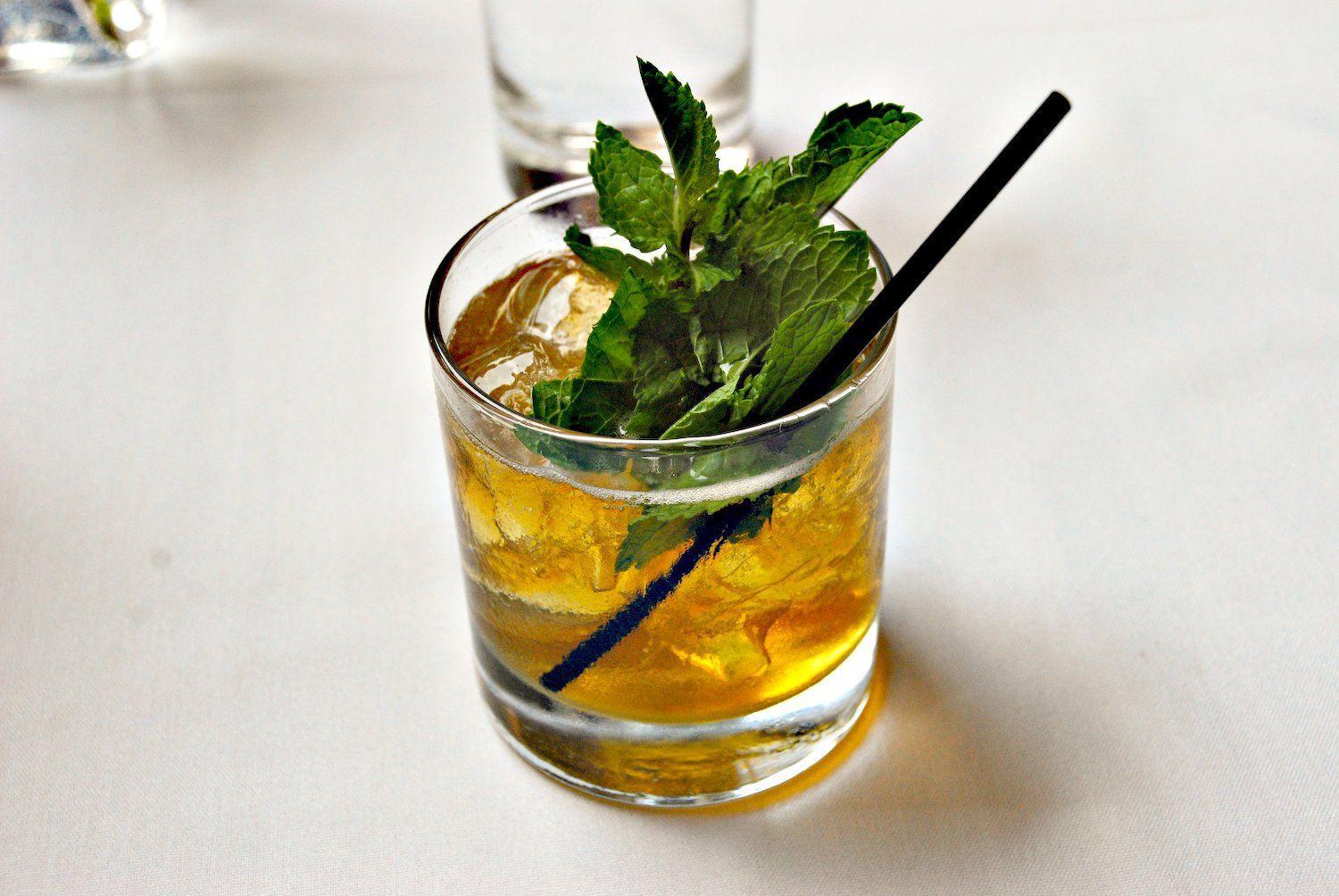 Mint Julep cocktail